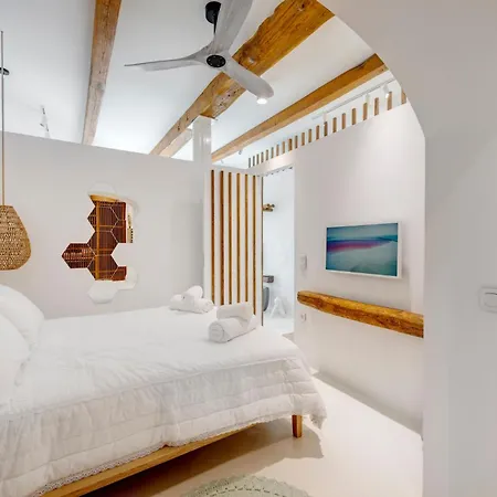 Melo Residences *